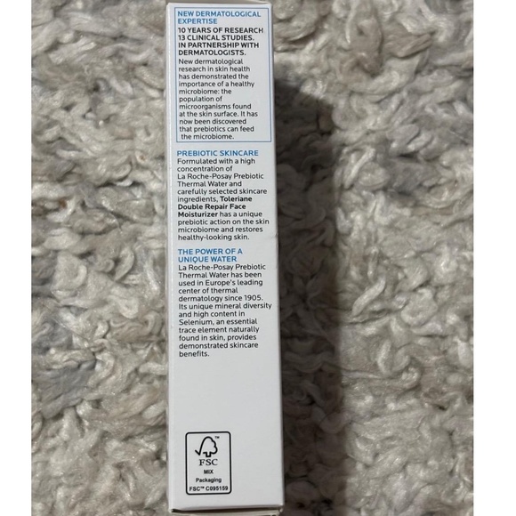 LA ROCHE-POSAY Double Repair Face Moisturizer Hydrating Ceramide Niacinamide NEW - Picture 4 of 7
